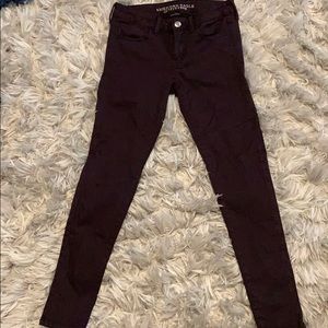 Burgundy American eagle Super Stretch Jegging
